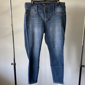 Torrid skinny jeans